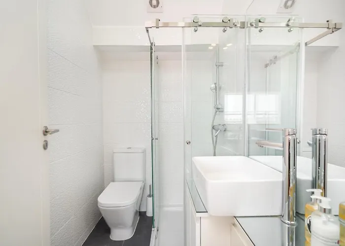 Whome | Premium River View شقة *