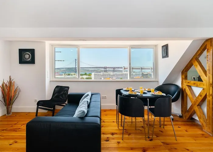 Whome | Premium River View Lisboa